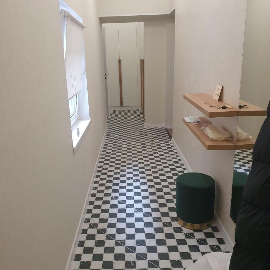 V.I.P Apartments Dominikanos Lviv Extérieur photo
