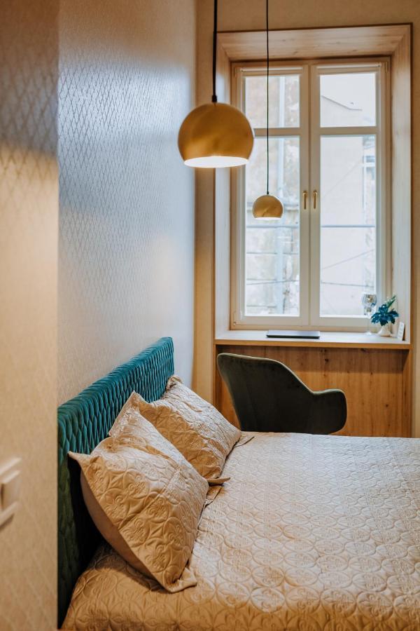 V.I.P Apartments Dominikanos Lviv Extérieur photo